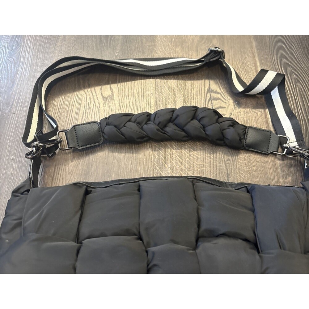 Sol And Selene Sixth Sense Medium Shoulder Bag Womens Black Quilted NWOT $90 - Picture 3 of 7